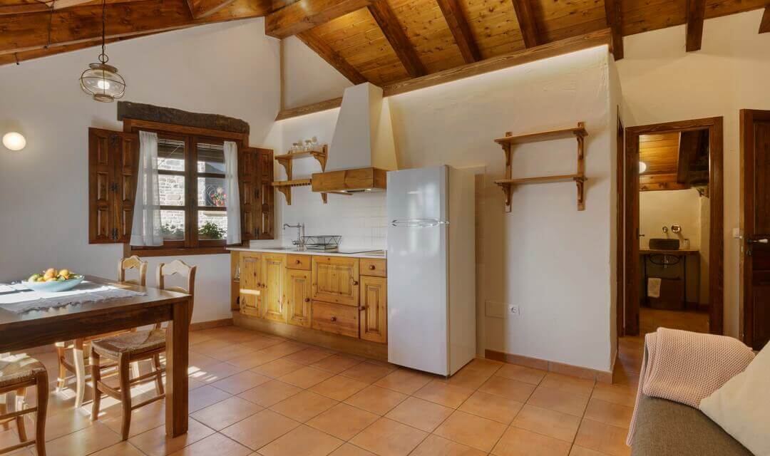 Casa Rural Os Ormos. Jaca. Pirineo. Apartamento Oturia. Baño 1